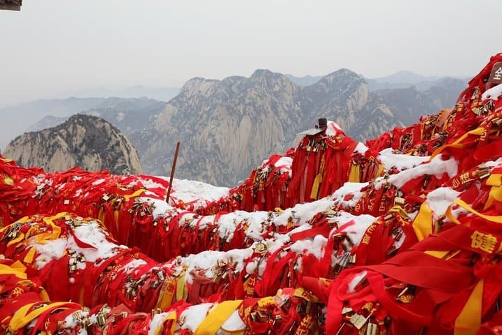 Conquer Mount Huashan: East Peak Hike & Cable Car Private Day Tour from Xi'an photo 3