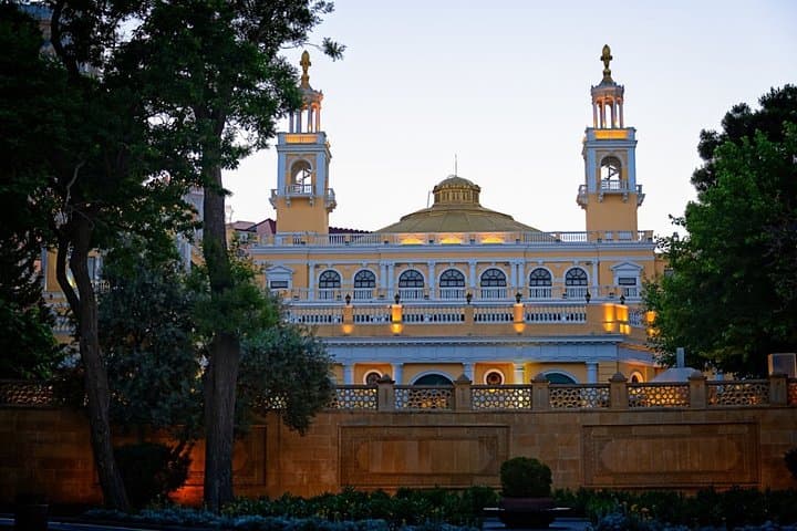 Azerbaijan in Eight Days: Baku Beaches, Ancient Old City and Quba’s High-Mountain Villages