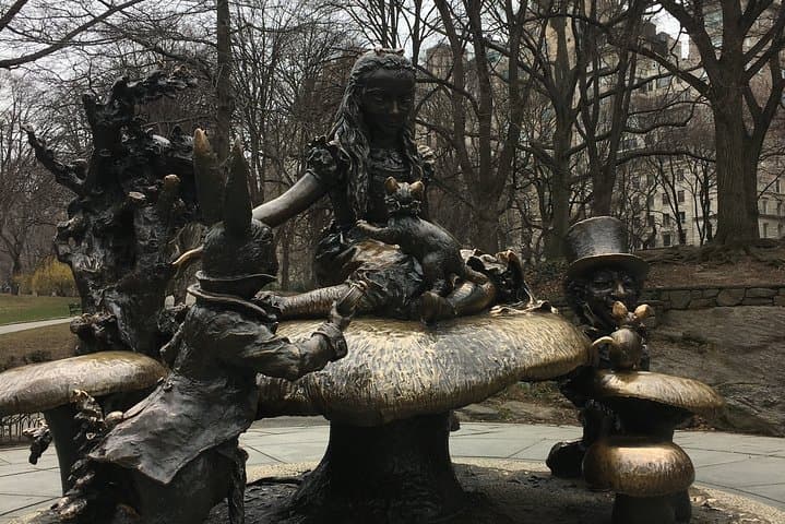 Stroll Central Park: Private Guided Walking Tour through New York's Urban Wild photo 4