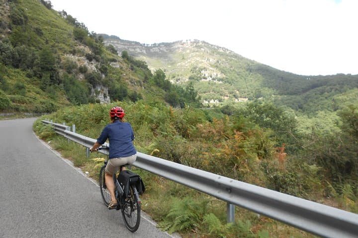 Chiunzi Pass Cycling Loop: Amalfi to Ravello and Back photo 4