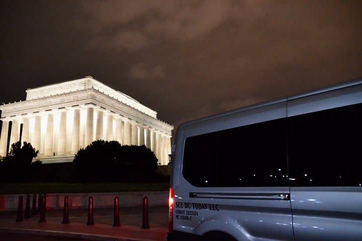 National Mall Night Tour: 10 Top Attractions by Van in Washington DC photo 3
