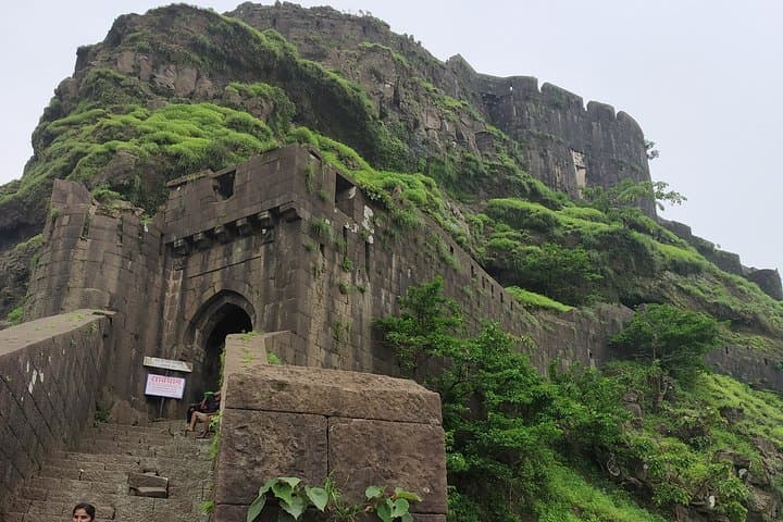 Sinhagad Fort Guided Half-Day: A Practical Trek & Sightseeing Guide from Pune