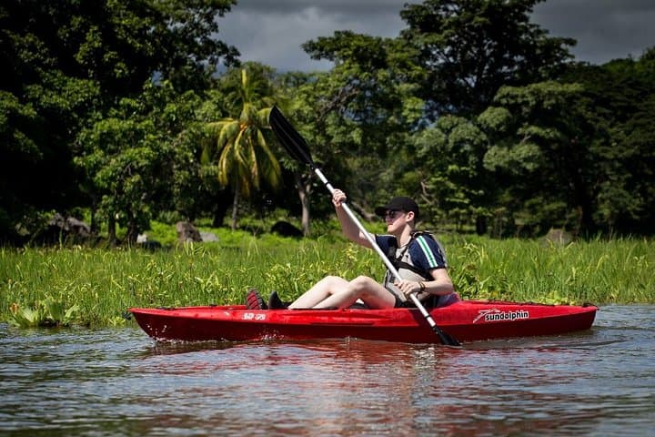 Kayak Las Isletas: 2-Hour Guided Paddle Through Granada’s Island Canals