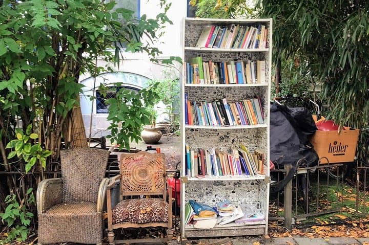 Half-Day Amsterdam Jordaan Private Walking Tour — Explore Canals, Markets & Local Life photo 1