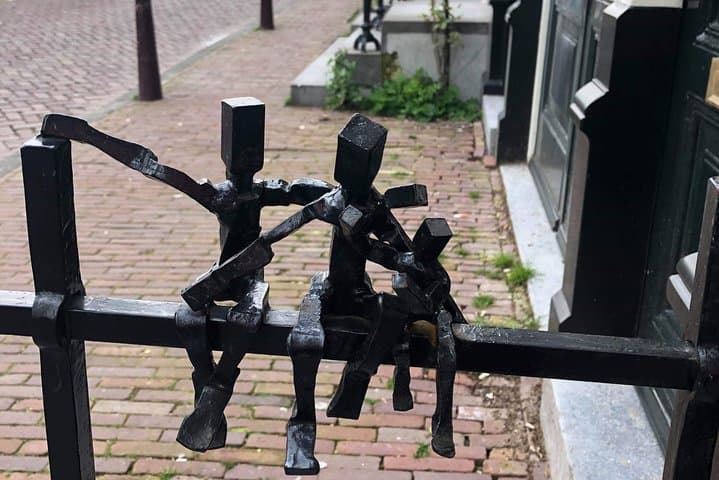 Half-Day Amsterdam Jordaan Private Walking Tour — Explore Canals, Markets & Local Life photo 3