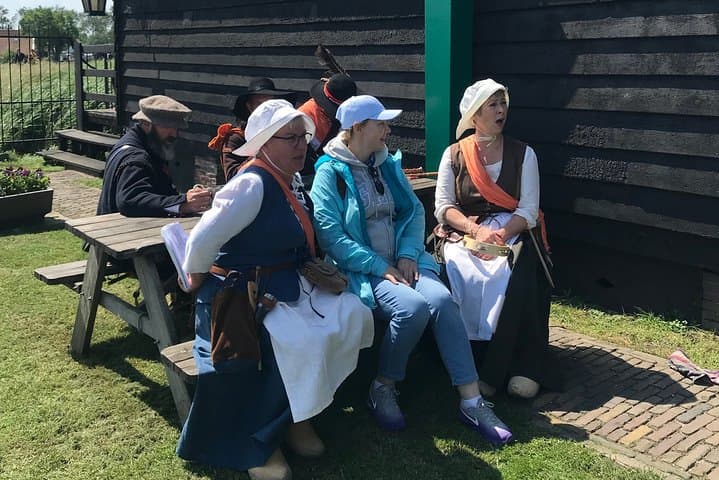 Half-Day Zaanse Schans Windmill Walk: Windmills, Cheese and Clogs from Amsterdam photo 3