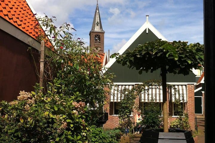 Half-Day Edam and Volendam Walking Tour from Amsterdam: Cheese, Canals & Coastal Streets photo 3
