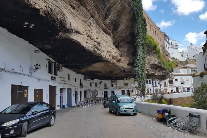 E‑Bike Ronda to Setenil: Full‑Day Tapas, Ruins & Gorge Ride