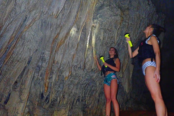 Miyakojima SUP, Pumpkin Limestone Cave Canoe & Cliff Jump — One-Day Water Adventure photo 6
