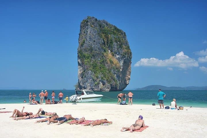 Krabi 4-Islands Day Trip from Phuket: Speedboat to Chicken, Tub & Poda photo 3