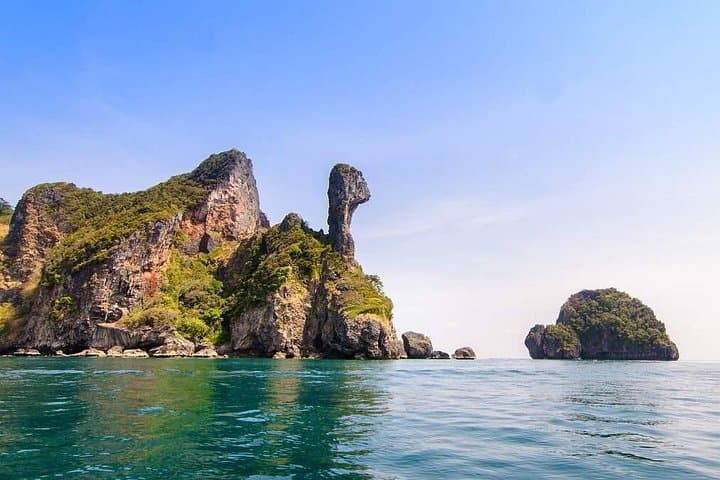 Krabi 4-Islands Day Trip from Phuket: Speedboat to Chicken, Tub & Poda photo 4