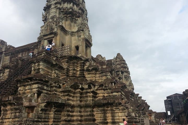 Full-Day Angkor Temples Tour: Angkor Wat, Angkor Thom & Ta Prohm at Sunset photo 6