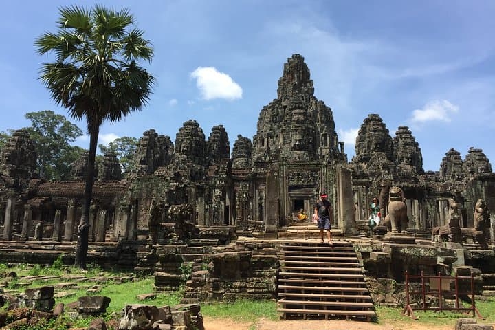 Private Half-Day Tour of Angkor Thom: Bayon, Baphuon & Royal Terraces