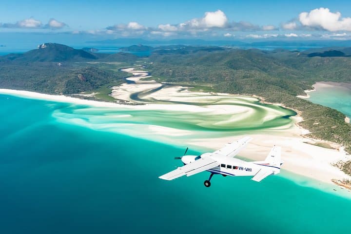 Whitsundays 60-Minute Scenic Flight: Heart Reef, Whitehaven & Hill Inlet photo 5