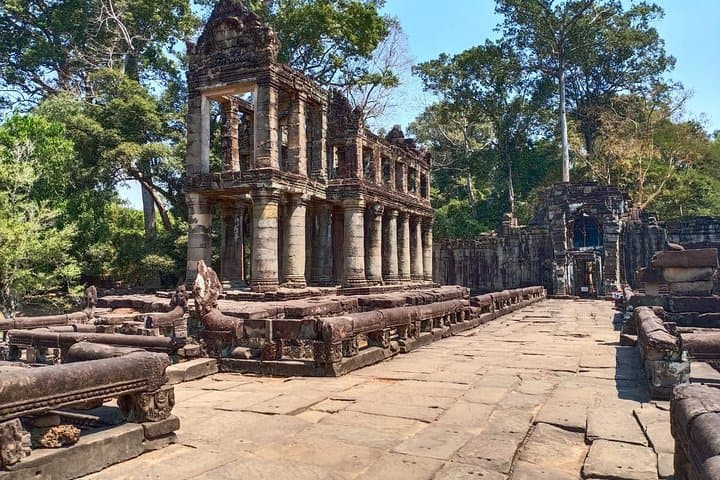 Private Half-Day to Preah Khan & Neak Pean Temples from Siem Reap