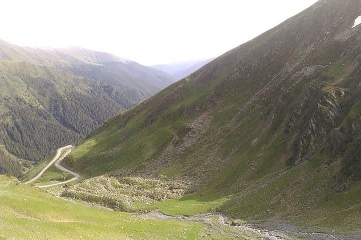 Driving Romania's Transfagarasan: Full-Day Road Trip from Brașov photo 2