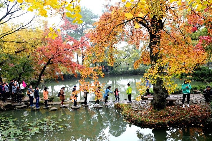 Private Day Trip to Tianping Mountain from Shanghai — Maple Trails & Monastery Views photo 2