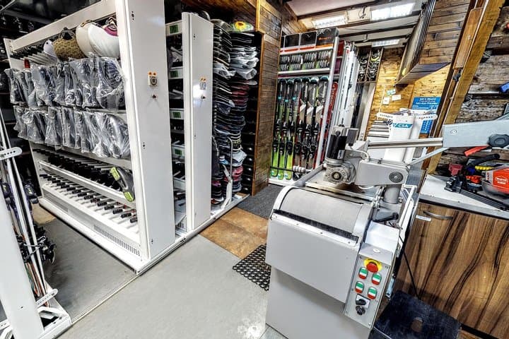 Ski and Snowboard Servicing in Bansko — Professional Tuning, Waxing & Base Repair photo 3