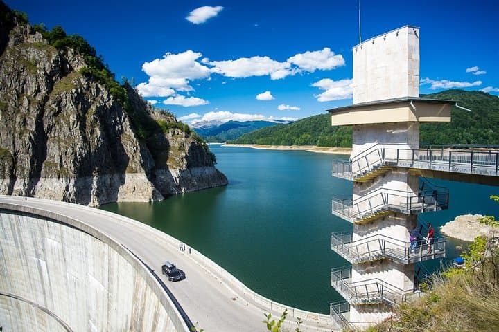 Transfagarasan Road and Poenari Castle: Day Trip from Bucharest to Vlad Dracula's Strongholds photo 3