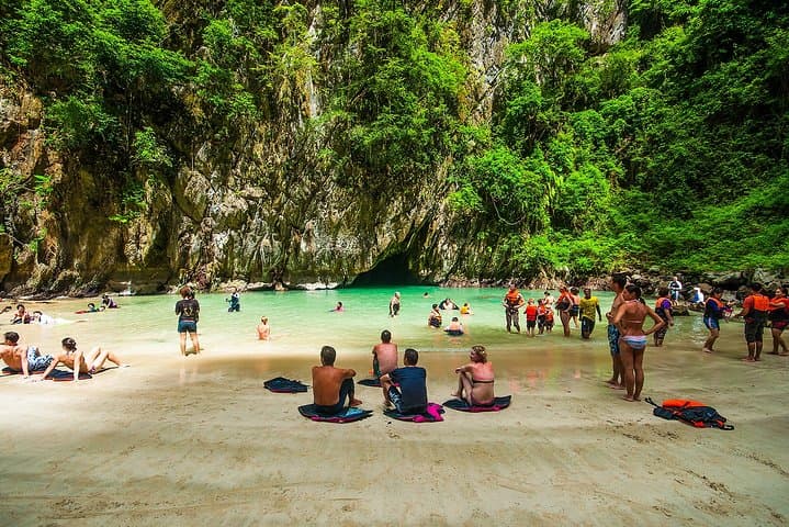 Full-Day Emerald Cave Tour from Krabi: Koh Mook, Koh Kradan & Snorkeling photo 1