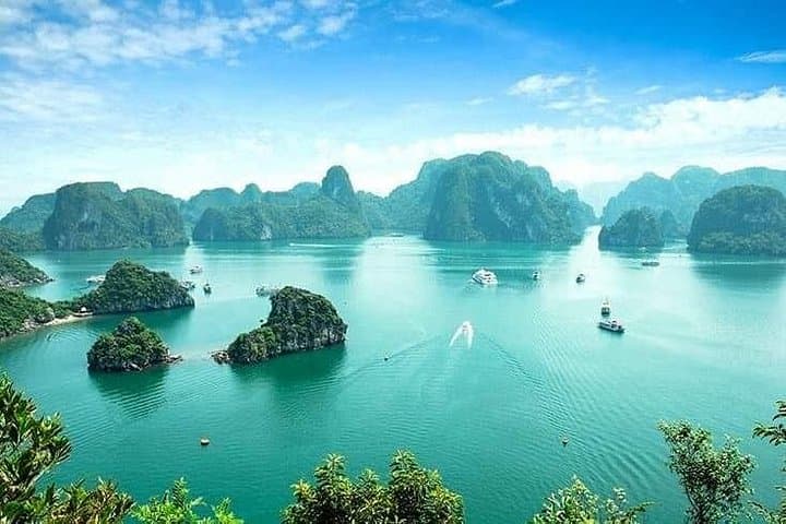 Overnight Ha Long Bay Cruise from Hanoi — 2-Day Majestic Halong Experience photo 1