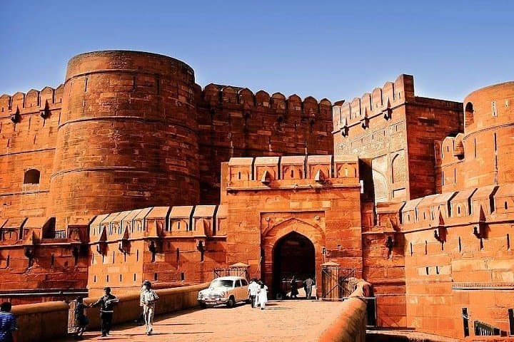 9-Day Rajasthan Private Safari: Jaisalmer, Khuri Desert & Golden Triangle Experience photo 2