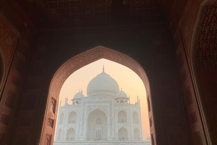 One-Day Private Flight to the Taj Mahal from Bangalore — Skip-the-Line Agra Tour photo 1