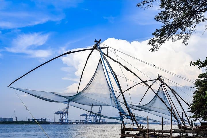 Highlights of South India: Luxury Kerala Backwaters, Munnar & Periyar Adventure photo 3