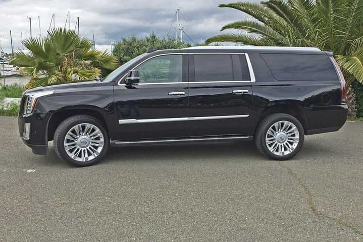Private SUV Airport Transfer from Manhattan to JFK, LGA & EWR photo 2