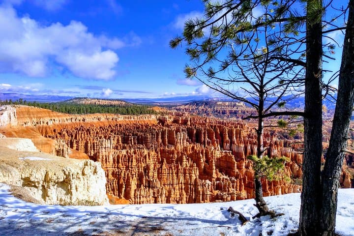 Bryce Canyon and Zion in One Day from Las Vegas — Scenic Bus Tour with Lunch & WiFi photo 4