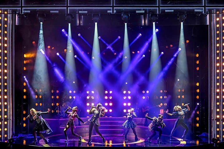 Six The Musical on Broadway: Rewriting Tudor Queens as Pop-Powered Theater photo 3