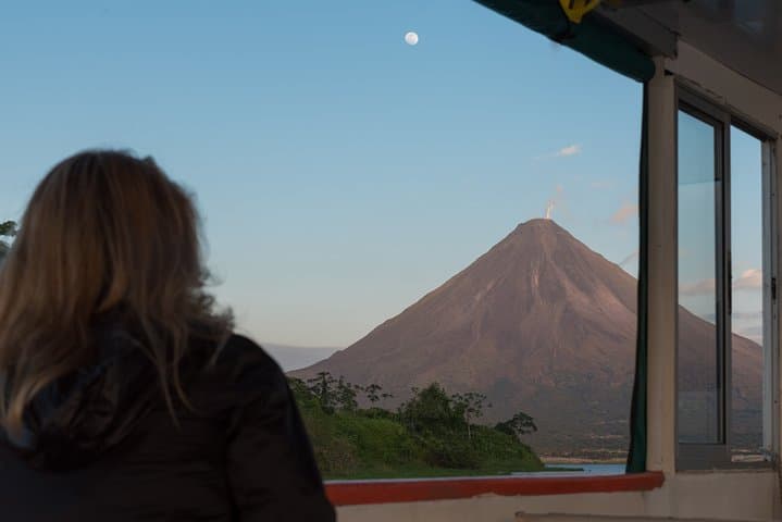 Lake Arenal Boat Cruise & Peninsula Trail — La Fortuna Sunset Tour photo 1