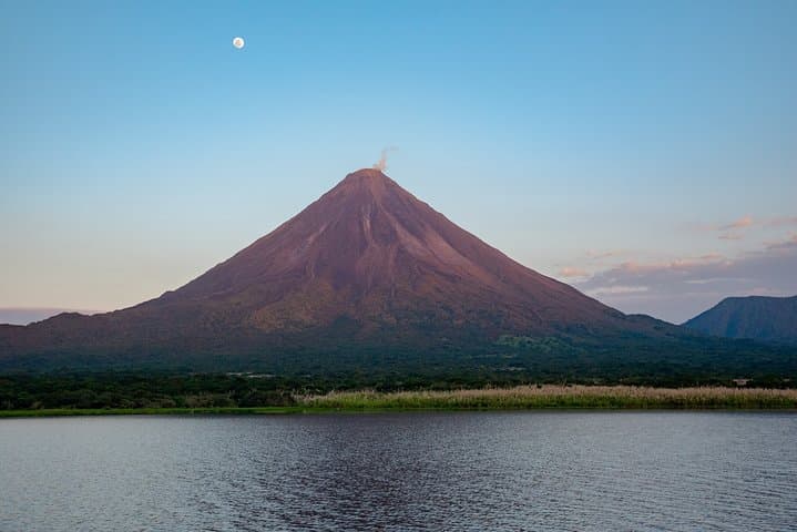 Lake Arenal Boat Cruise & Peninsula Trail — La Fortuna Sunset Tour photo 2