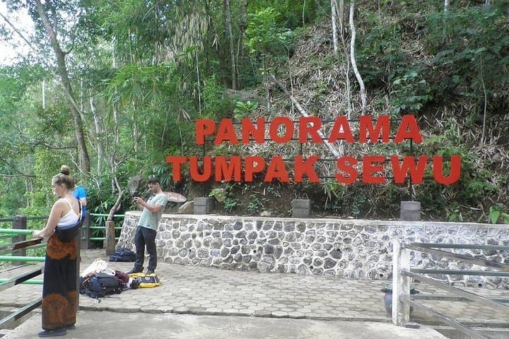 Tumpak Sewu and Bromo: 2-Day Waterfall and Volcano Tour from Malang photo 2