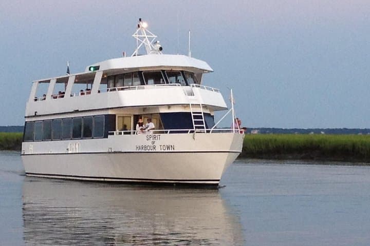 Hilton Head to Savannah Round-Trip Ferry: Fast Day Cruise to River Street photo 2