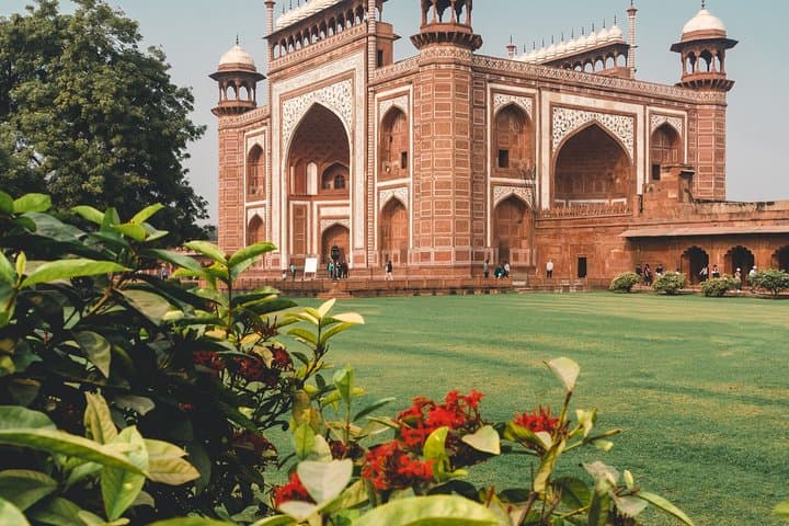 Private Agra Taj Mahal Tour from Delhi by Car — Full-Day Taj Mahal, Agra Fort & Baby Taj photo 6