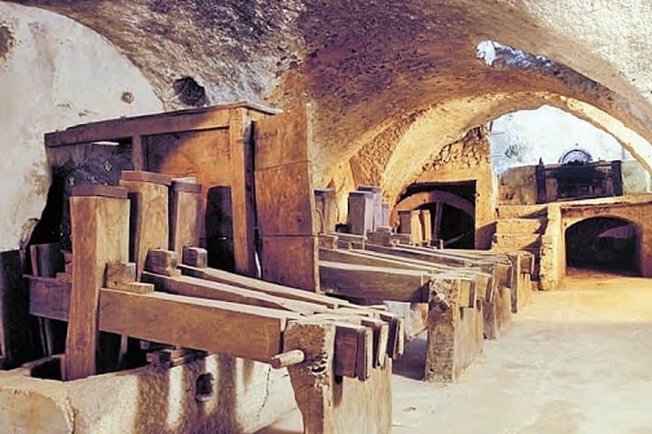 Ravello & Amalfi Private Tour: Villa Cimbrone, Duomo & Paper Museum photo 6