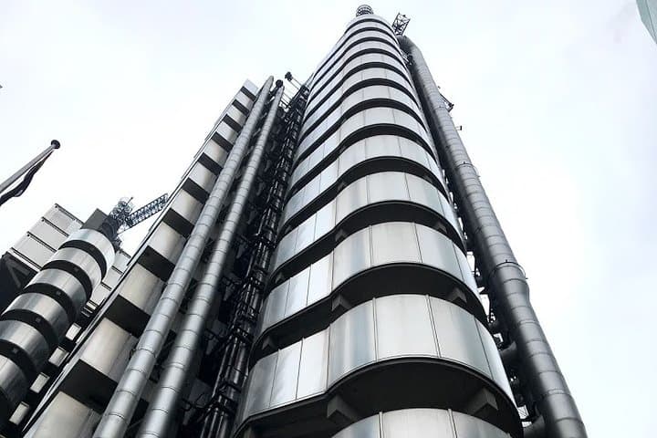 London 8-Day English & Finance Pre-University Program: Study, Tour, and Student Life photo 2
