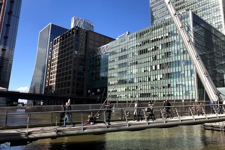 London 8-Day English & Finance Pre-University Program: Study, Tour, and Student Life photo 4