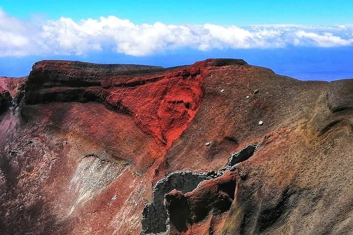 Tongariro Alpine Crossing, Waitomo Glowworm Caves & Lake Taupō — 3-Day Private Tour from Auckland photo 4
