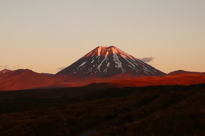 Tongariro Alpine Crossing, Waitomo Glowworm Caves & Lake Taupō — 3-Day Private Tour from Auckland photo 5