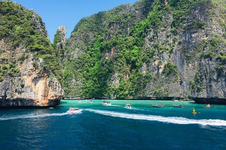 Phi Phi Islands Speedboat Tour: Early-Access Maya Bay, Snorkeling & Bamboo Island Lunch photo 3