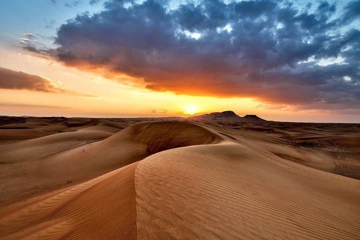 12-Day Silk Road Adventure from Xi'an to Kashgar: Historic Route & Desert Landscapes photo 5