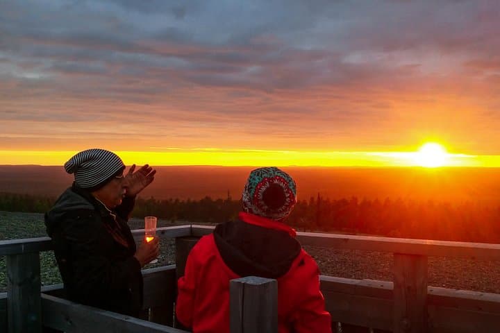 Sunset at the Arctic Circle: Katkavaara Evening Nature Walk from Rovaniemi