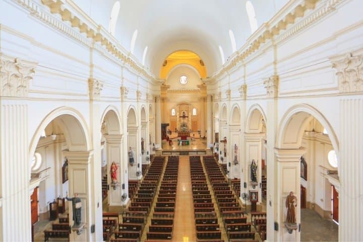 Private Half-Day Colombo City Tour with Lunch — Gangaramaya, Pettah Market & Dutch Hospital photo 4