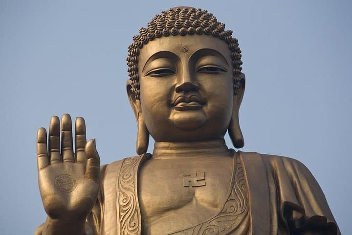 Wuxi Lingshan Grand Buddha & Huishan Old Town: Private Day Tour Guide photo 3