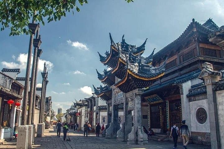 Wuxi Lingshan Grand Buddha & Huishan Old Town: Private Day Tour Guide photo 1