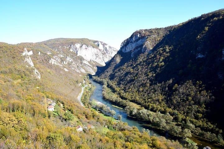 Vrbas River Rafting from Banja Luka with Breakfast — Half-Day Gorge Float photo 3