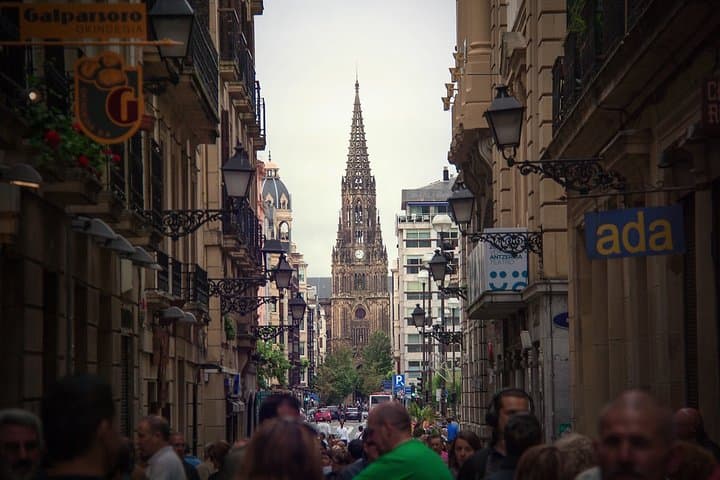 Private Pintxos Tour San Sebastian: Guided Tapas Walking Experience photo 3