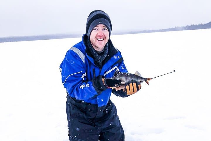 6-Hour Snow Adventure Day in Rovaniemi: Multi-Activity Lapland Safari photo 4